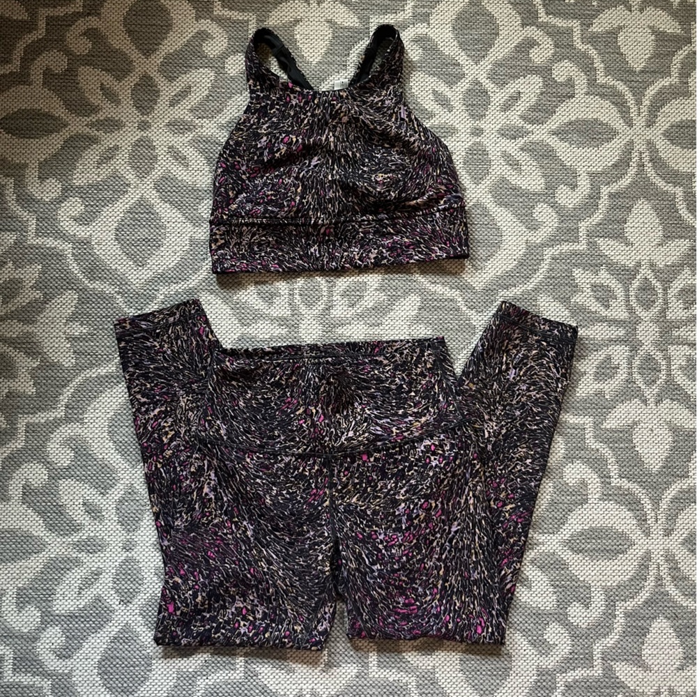 NWOT Lululemon Wunder Train bra/leggings set, size 8, Topography Multi - Picture 8 of 15
